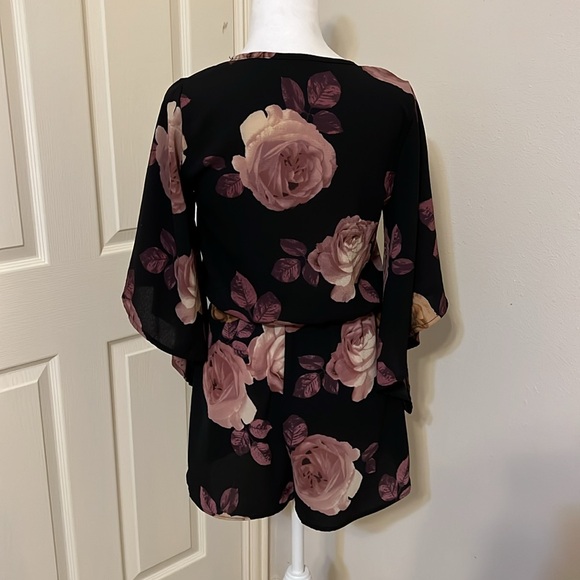 Juniors romper with shorts. - Picture 3 of 6